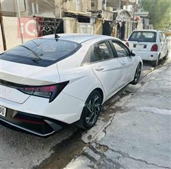 هیوندای ئەلەنترا